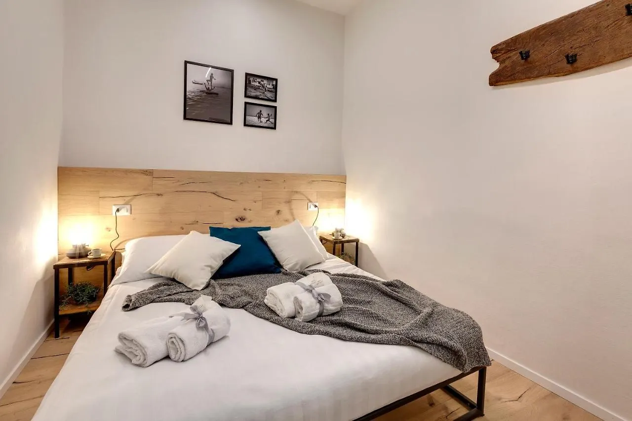 Isidora Apartment By Mamo Florence