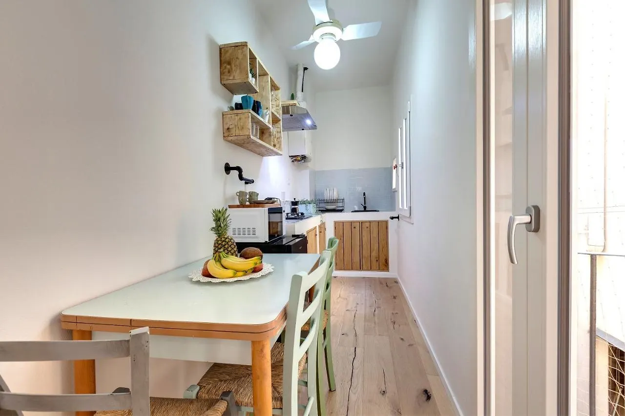 Isidora Apartment By Mamo Florence