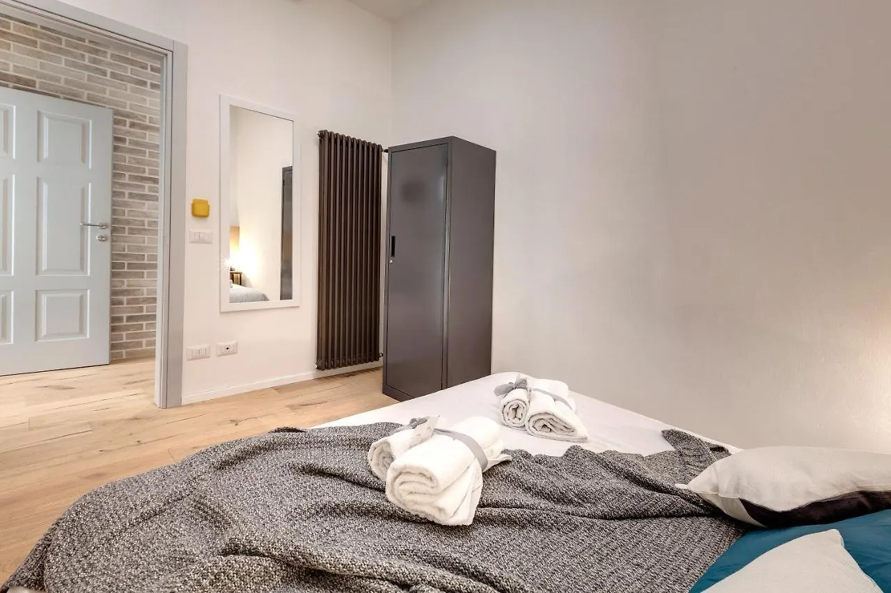 Isidora Apartment By Mamo Florence Italy